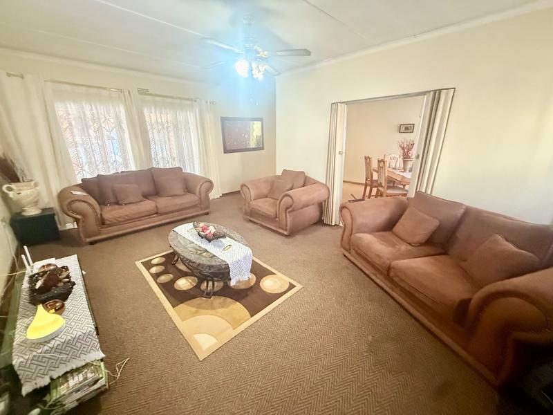 4 Bedroom Property for Sale in Vanderbijlpark CE Gauteng