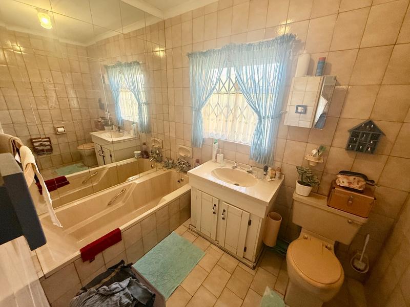 4 Bedroom Property for Sale in Vanderbijlpark CE Gauteng