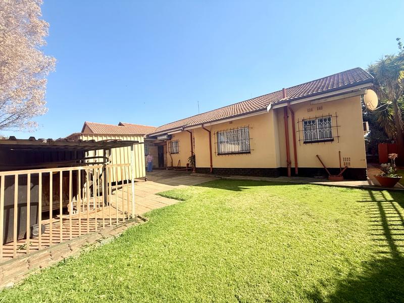 4 Bedroom Property for Sale in Vanderbijlpark CE Gauteng