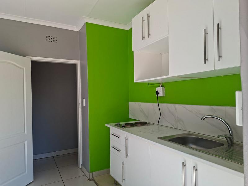 To Let 1 Bedroom Property for Rent in Birch Acres Gauteng
