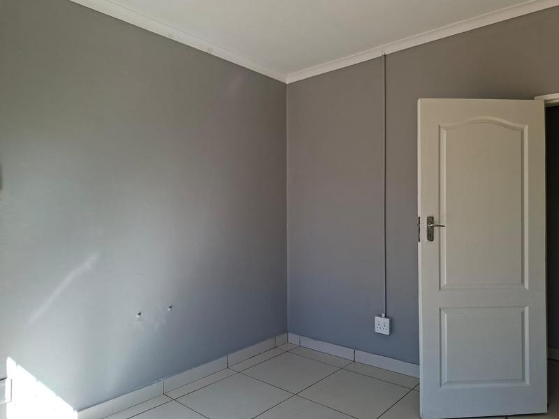 To Let 1 Bedroom Property for Rent in Birch Acres Gauteng