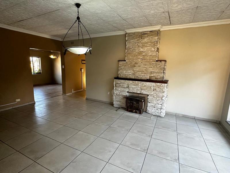 To Let 6 Bedroom Property for Rent in Birchleigh Gauteng
