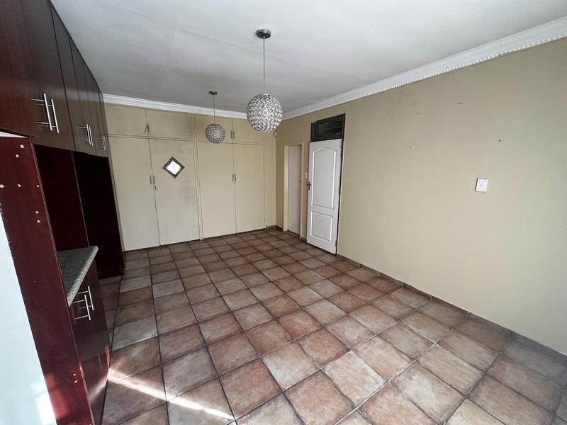 To Let 6 Bedroom Property for Rent in Birchleigh Gauteng