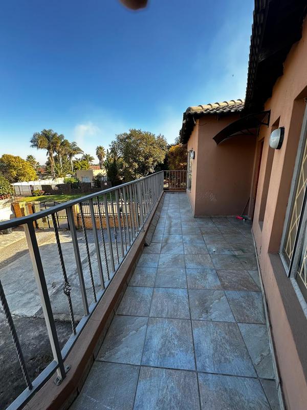To Let 6 Bedroom Property for Rent in Birchleigh Gauteng