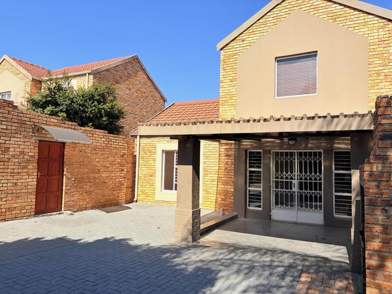 To Let 3 Bedroom Property for Rent in Wilgeheuwel Gauteng