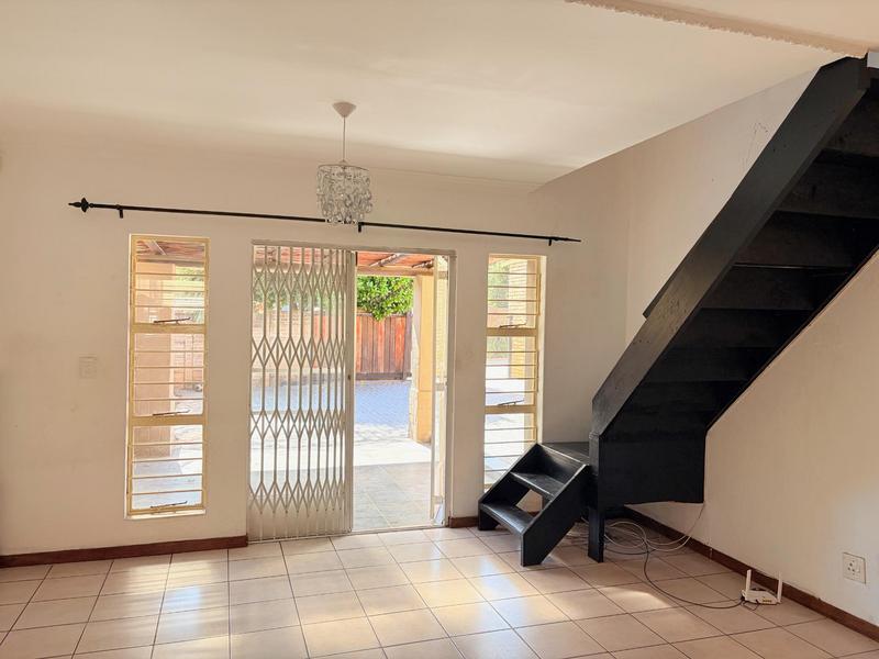 To Let 3 Bedroom Property for Rent in Wilgeheuwel Gauteng