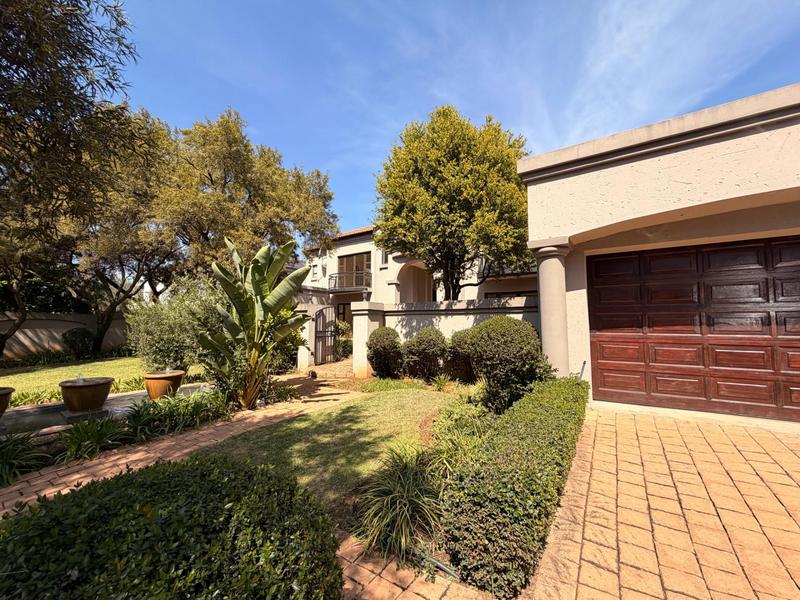 To Let 4 Bedroom Property for Rent in Silver Lakes Golf Estate Gauteng