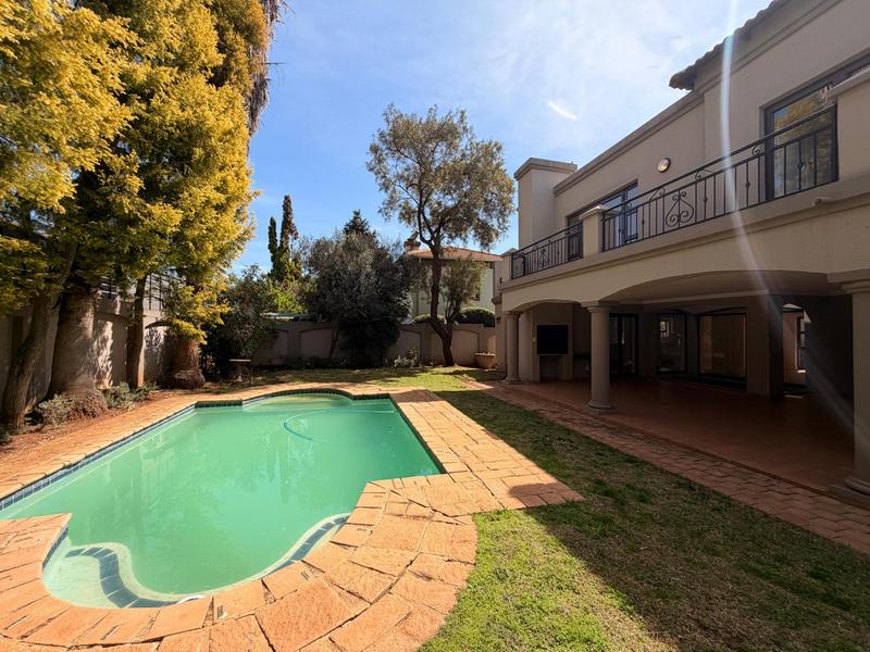 To Let 4 Bedroom Property for Rent in Silver Lakes Golf Estate Gauteng