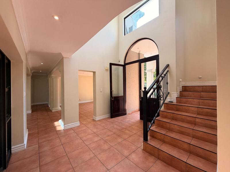 To Let 4 Bedroom Property for Rent in Silver Lakes Golf Estate Gauteng