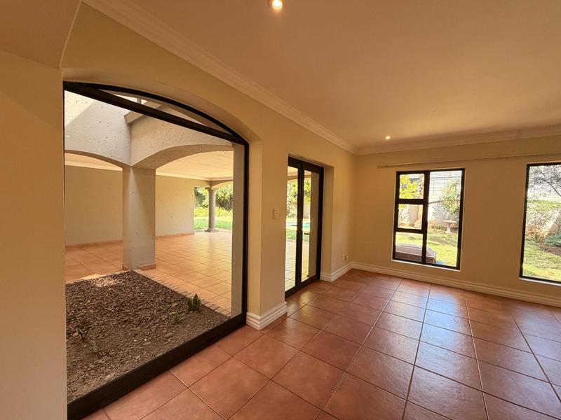 To Let 4 Bedroom Property for Rent in Silver Lakes Golf Estate Gauteng