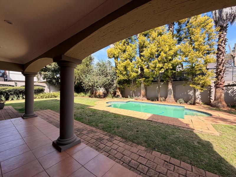 To Let 4 Bedroom Property for Rent in Silver Lakes Golf Estate Gauteng