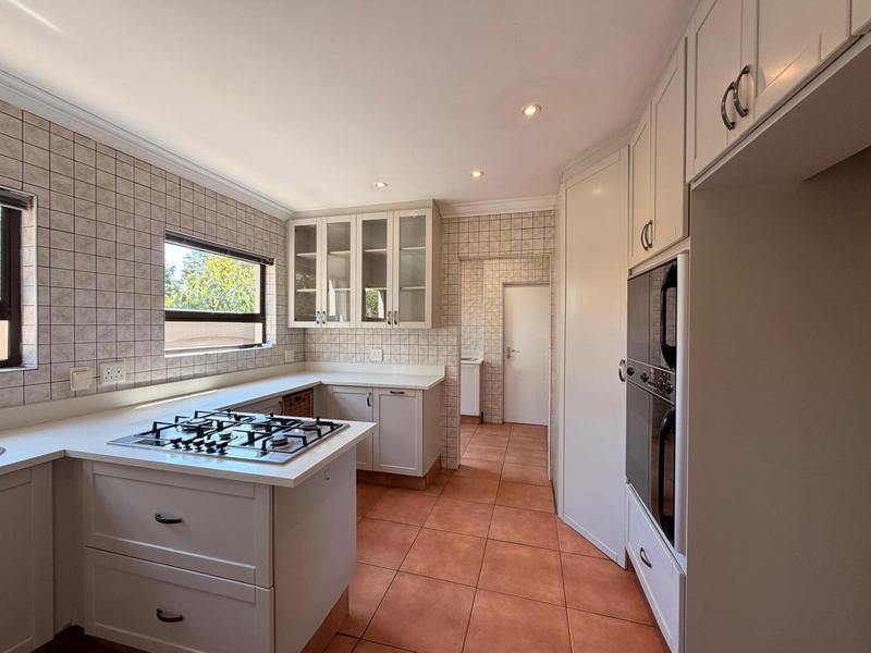 To Let 4 Bedroom Property for Rent in Silver Lakes Golf Estate Gauteng