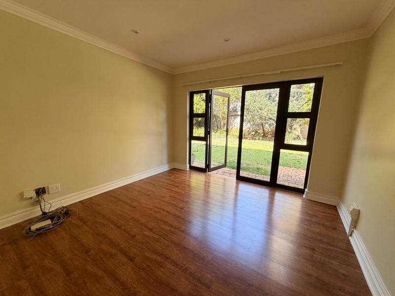 To Let 4 Bedroom Property for Rent in Silver Lakes Golf Estate Gauteng