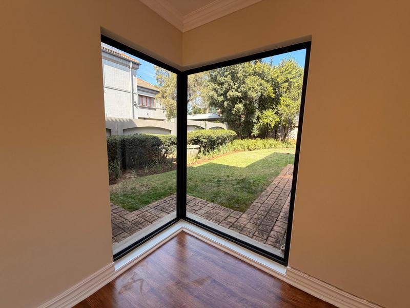 To Let 4 Bedroom Property for Rent in Silver Lakes Golf Estate Gauteng