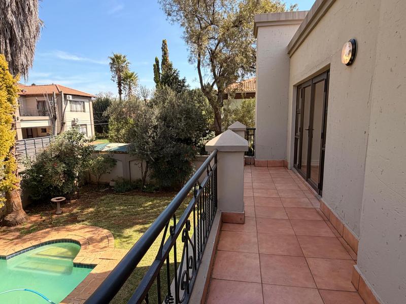 To Let 4 Bedroom Property for Rent in Silver Lakes Golf Estate Gauteng