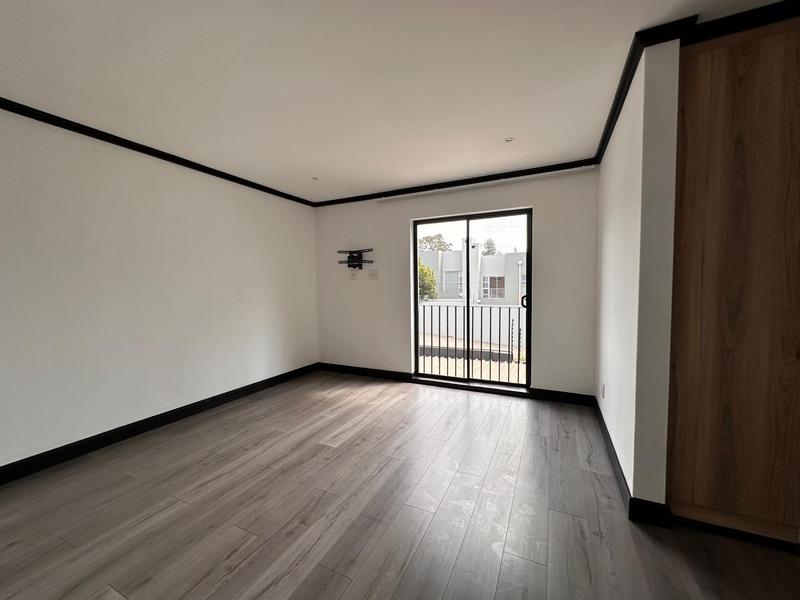 To Let 3 Bedroom Property for Rent in Sandown Gauteng