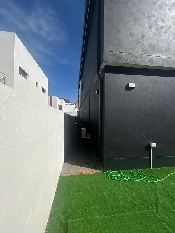 To Let 4 Bedroom Property for Rent in Petervale Gauteng