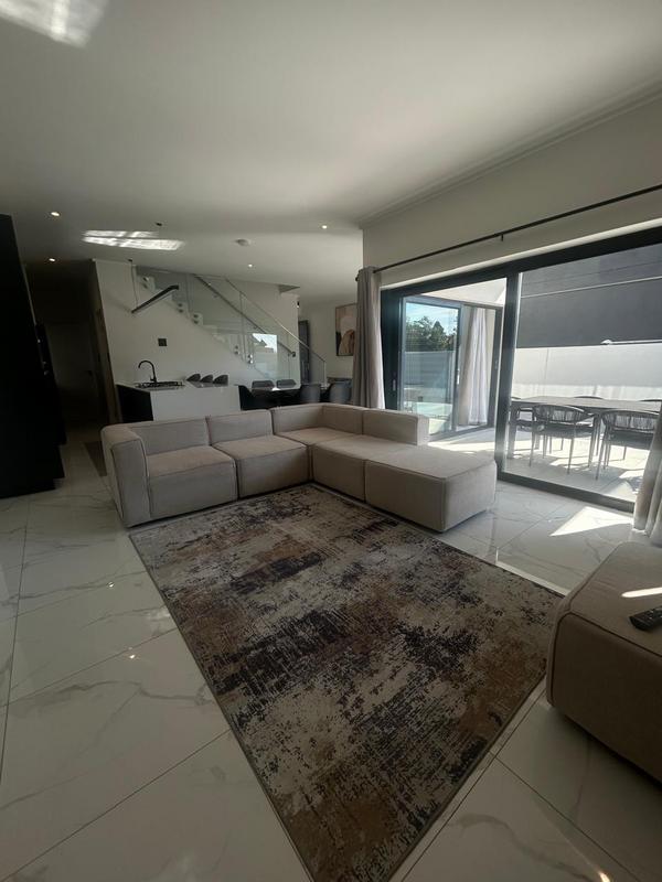To Let 4 Bedroom Property for Rent in Petervale Gauteng