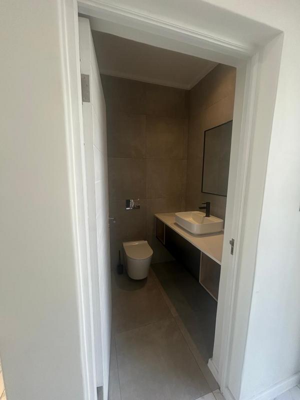 To Let 4 Bedroom Property for Rent in Petervale Gauteng