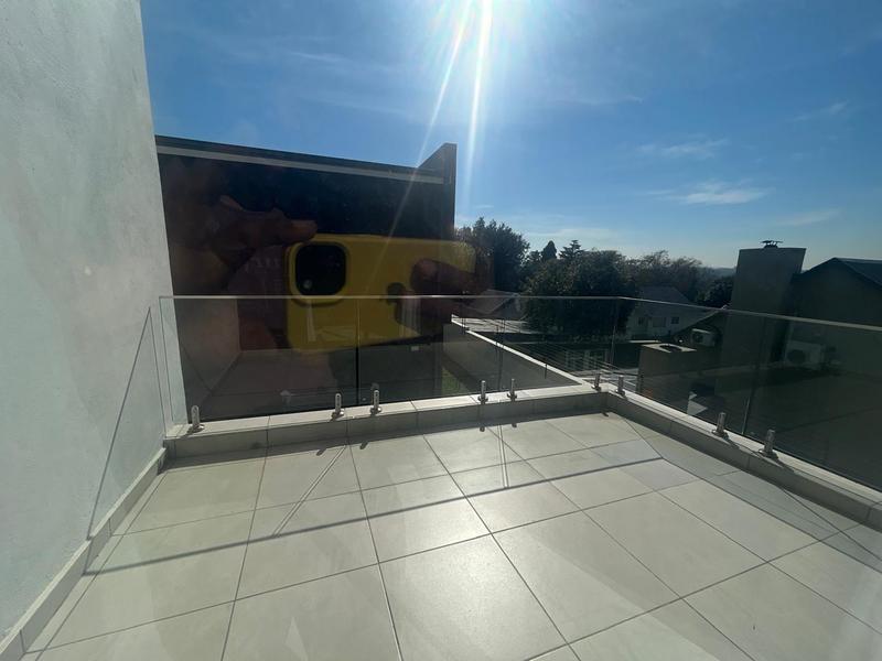 To Let 4 Bedroom Property for Rent in Petervale Gauteng