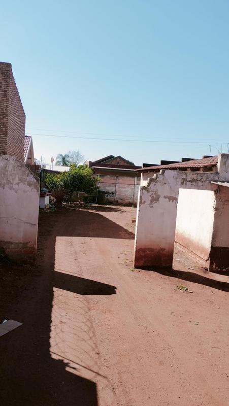 2 Bedroom Property for Sale in Lenasia Gauteng