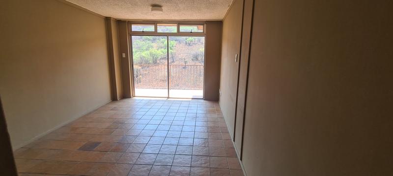 1 Bedroom Property for Sale in Wonderboom South Gauteng