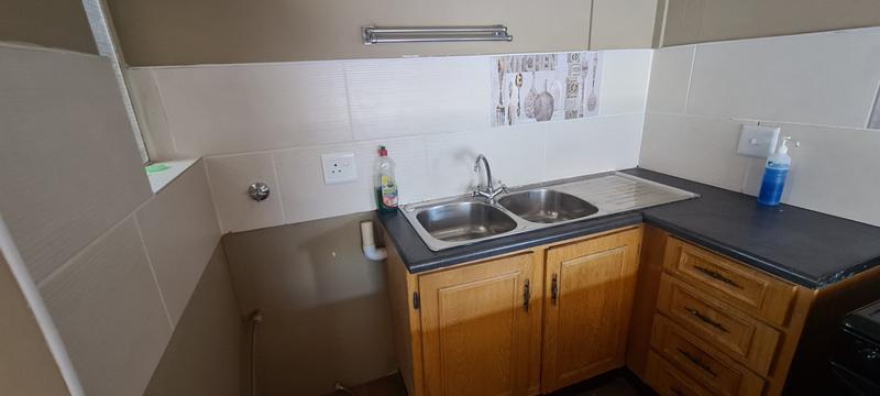 1 Bedroom Property for Sale in Wonderboom South Gauteng