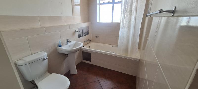 1 Bedroom Property for Sale in Wonderboom South Gauteng