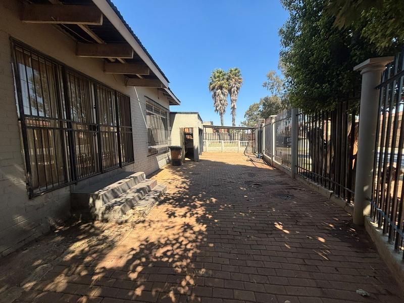 3 Bedroom Property for Sale in Delarey Gauteng