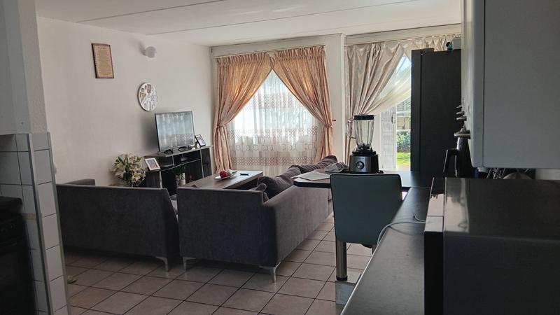 To Let 2 Bedroom Property for Rent in Impala Park Gauteng