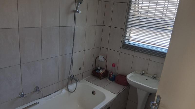 To Let 2 Bedroom Property for Rent in Impala Park Gauteng