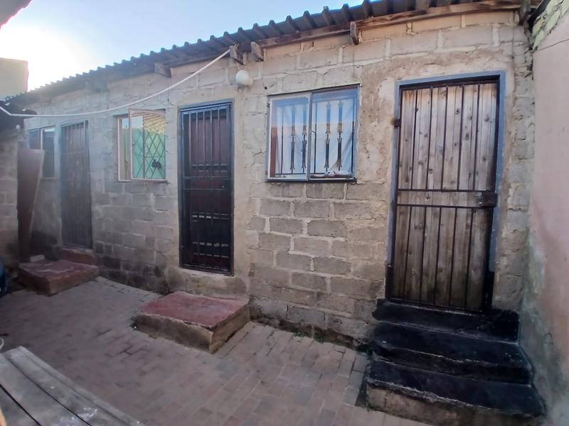 5 Bedroom Property for Sale in Olievenhoutbosch Gauteng