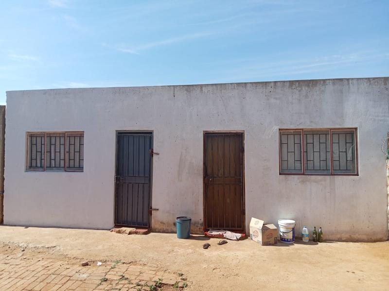 10 Bedroom Property for Sale in Lotus Gardens Gauteng