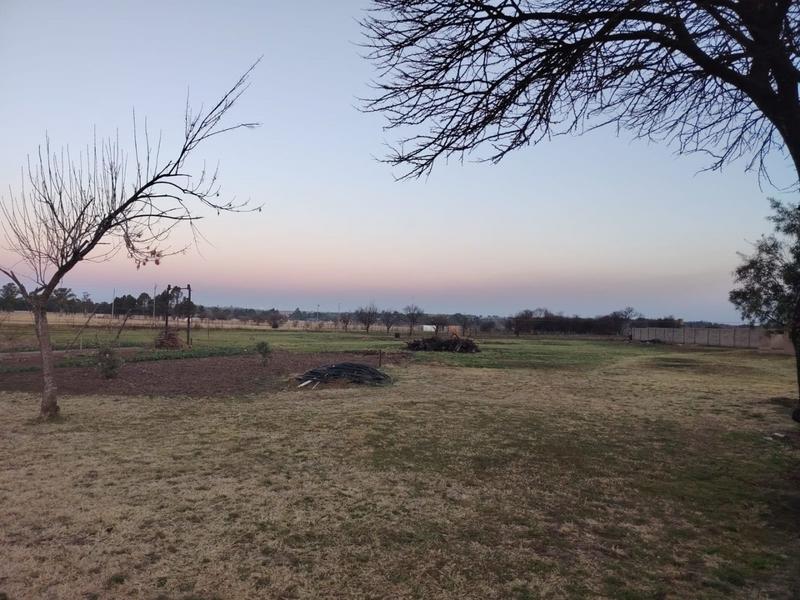 3 Bedroom Property for Sale in Theoville Gauteng
