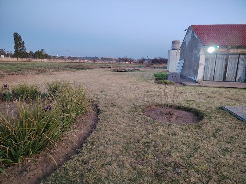 3 Bedroom Property for Sale in Theoville Gauteng