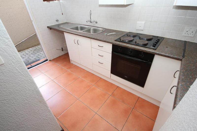 To Let 2 Bedroom Property for Rent in Sunninghill Gauteng