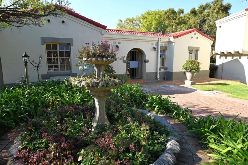 To Let 2 Bedroom Property for Rent in Bryanston Gauteng