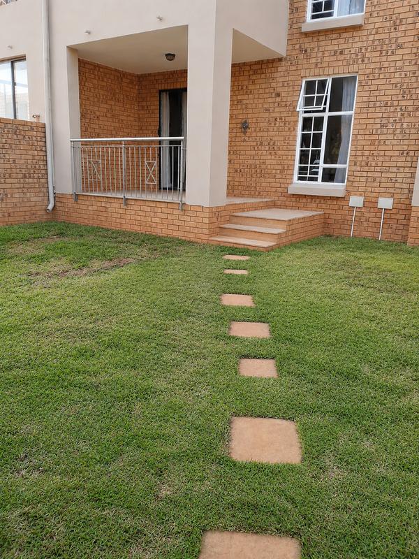 To Let 2 Bedroom Property for Rent in Olympus AH Gauteng