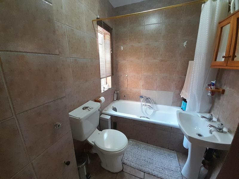 2 Bedroom Property for Sale in Clubview Gauteng