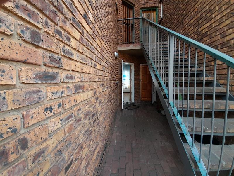 2 Bedroom Property for Sale in Clubview Gauteng