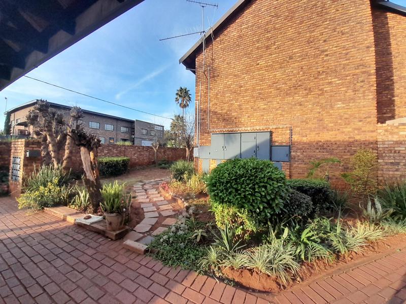 2 Bedroom Property for Sale in Clubview Gauteng