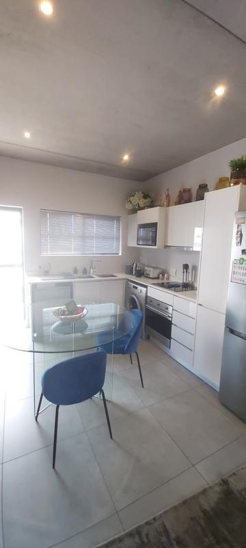 To Let 1 Bedroom Property for Rent in Melrose North Gauteng