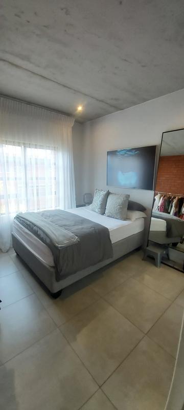 To Let 1 Bedroom Property for Rent in Melrose North Gauteng