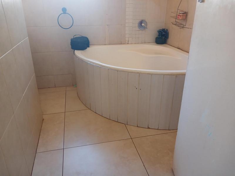 3 Bedroom Property for Sale in Birch Acres Gauteng