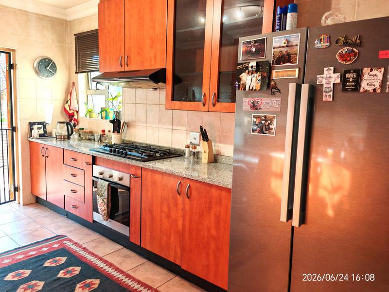 To Let 3 Bedroom Property for Rent in Eldoraigne Gauteng