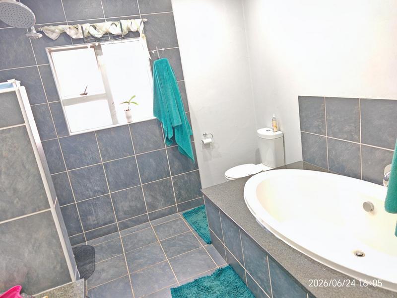 To Let 3 Bedroom Property for Rent in Eldoraigne Gauteng