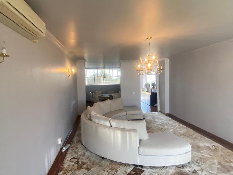 2 Bedroom Property for Sale in Dunkeld Gauteng