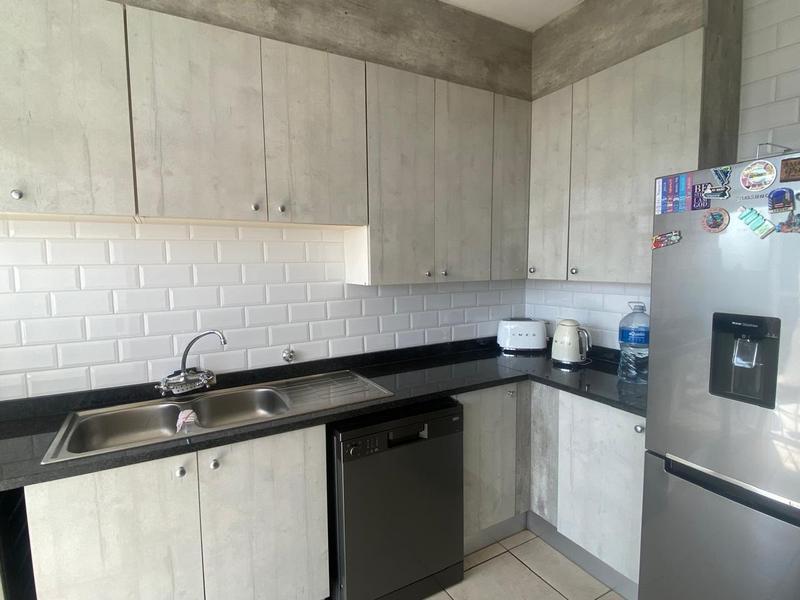 2 Bedroom Property for Sale in Dunkeld Gauteng