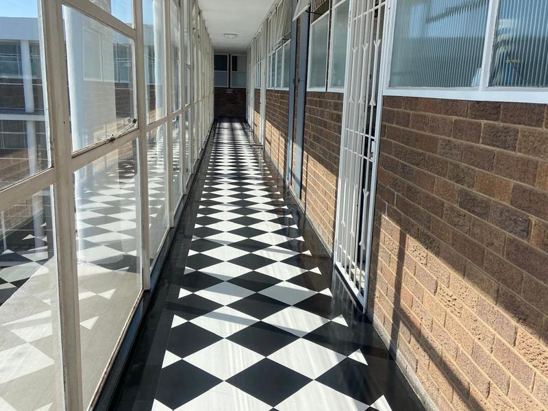 2 Bedroom Property for Sale in Dunkeld Gauteng