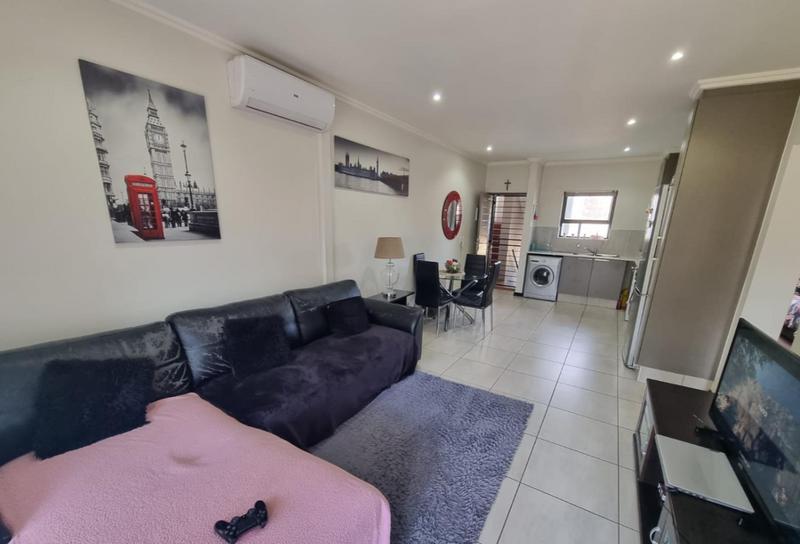 To Let 2 Bedroom Property for Rent in Lonehill Gauteng